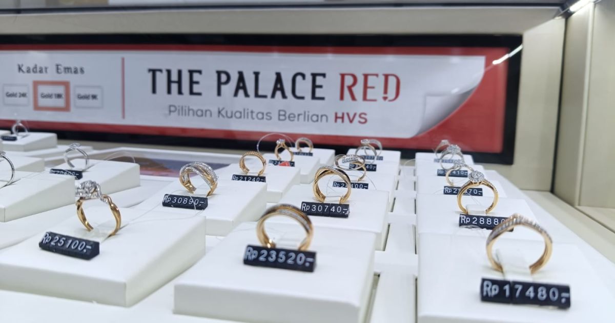 The Palace Jeweler kembali berkolaborasi dengan LAKUEMAS untuk menghadirkan program promo "Ketupat Emas". (Foto: JktHYPE).