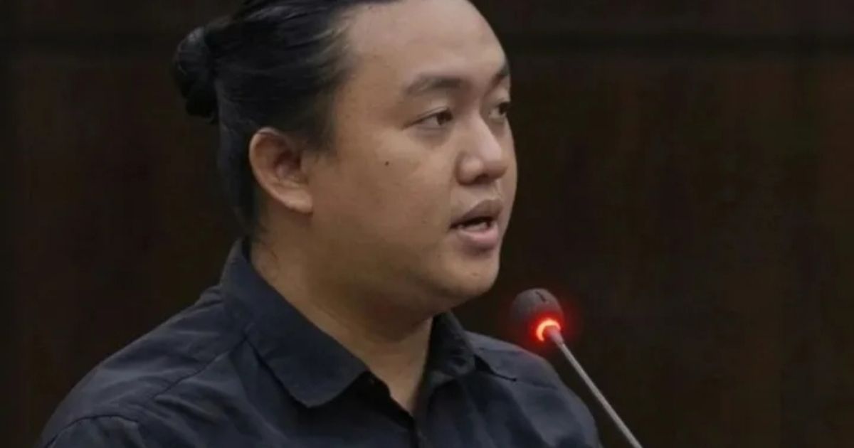 Sosok Andrie Yunus, aktivis KontaS yang jadi korban penyiraman air keras. [Foto: Instagram/@andrieyunus__]