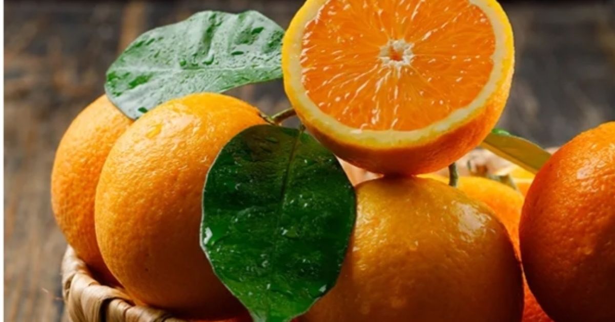 5 Buah Ajaib Penurun Asam Urat Secara Alami (Foto: Buah Citrus/Halodoc)
