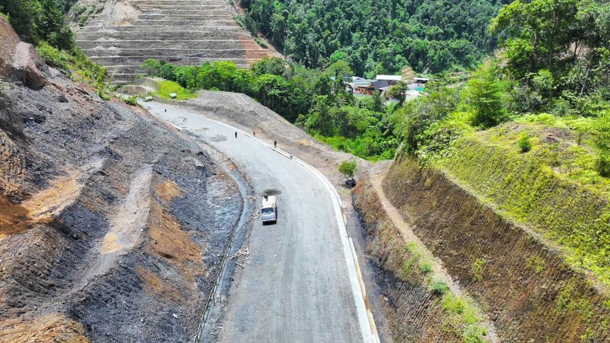 Foto: Jalan Trans Papua Ruas Jayapura – Wamena Segmen Mamberamo – Elelim sepanjang 50,14 Km. (Dok. PT Hutama Mambelim Trans Papua)