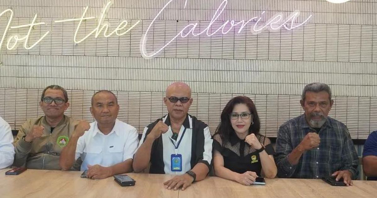 Pertina NTT menggugat Menpora terkait legalitas organisasi tinju dan dugaan manipulasi status atlet. [Foto: ist]