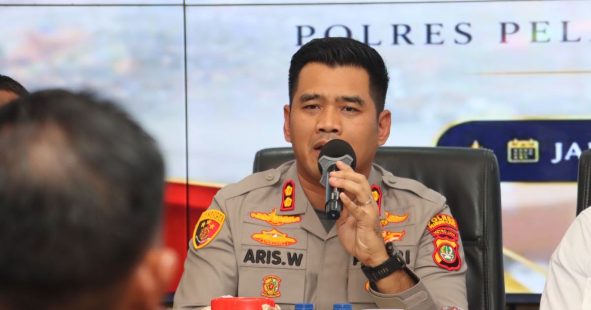 Polres Pelabuhan Tanjung Priok menggelar acara Deklarasi Damai Jelang Hari Buruh Sedunia dan dialog dengan serikat buruh Pelabuhan Tanjung Priok. [Foto: Polres Pelabuhan Tanjung Priok]