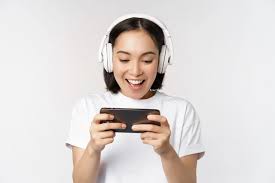 Ilustrasi perempuan bermain game mobile.