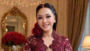 Kilau Kemewahan Maia Estianty: Sorotan Eksklusif pada Perhiasan Berlian Fantastis di Pernikahan El Rumi