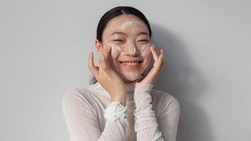 Air Tajin untuk Wajah Glowing? Ini Manfaat dan Cara Pakainya /Foto: (Sumber: freepik)