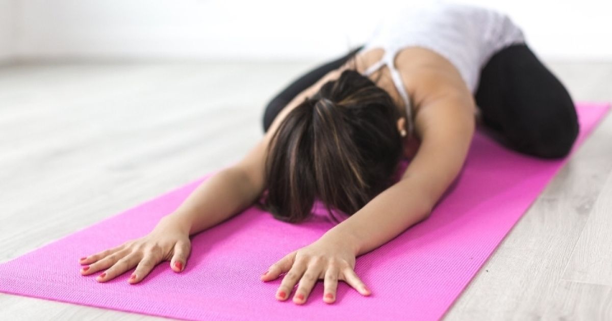 Tetap Aktif Tanpa Perih: Deretan Olahraga Aman bagi Penderita Asam Lambung (Foto: Olahraga Yoga/Pixabay)