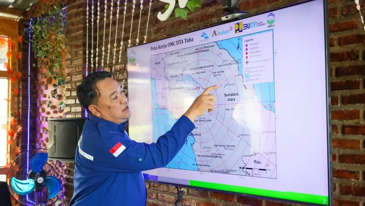 Foto: Badan Meteorologi, Klimatologi, dan Geofisika (BMKG) terus mengoptimalkan pelaksanaan Operasi Modifikasi Cuaca (OMC) di Daerah Tangkapan Air (DTA) Danau Toba, Kamis (30/04/2026).  (Dok. BMKG)
