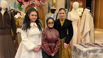 Unjuk Gigi di Panggung Fashion Show, Nabila Misha Gandeng Wulan Guritno-Dewi Perssik / Foto: Insertlive