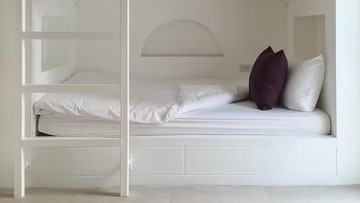 Posisi Tempat Tidur Ini Disebut Kurang Baik Menurut Feng Shui, Benarkah Bawa Sial? (Foto: Freepik)