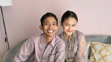 Kebersamaan Dede Sunandar dan Karen. Foto: dok instagram karen hertatum