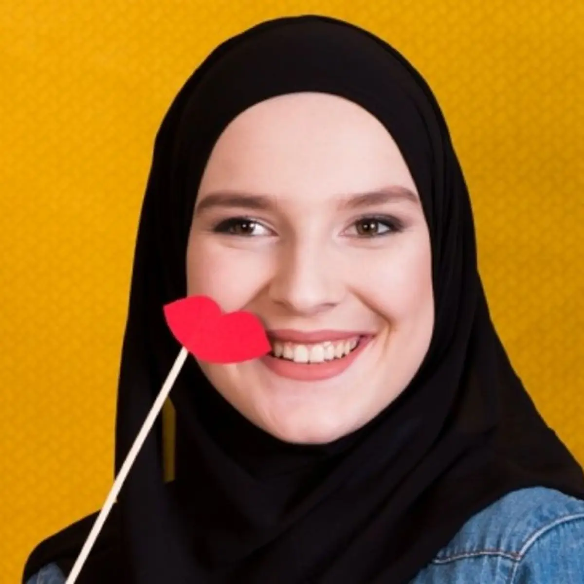 Lipstik transferproof apakah sah buat wudhu [Freepik]