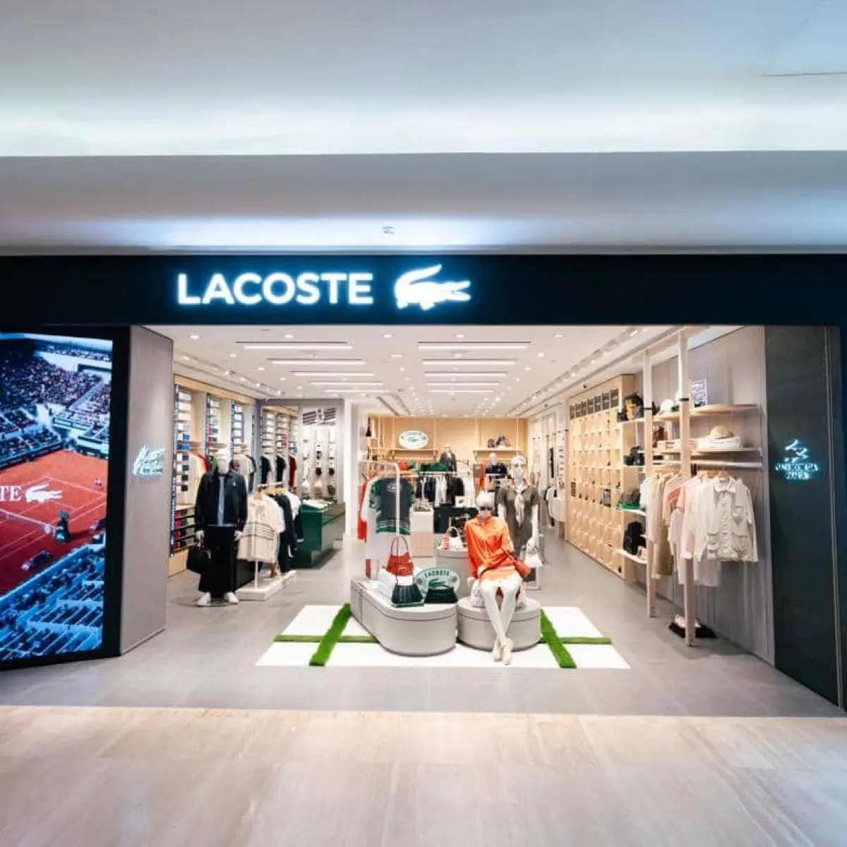 Transformasi Estetika: Lacoste Hadirkan Pengalaman Belanja Imersif di Butik Plaza Indonesia