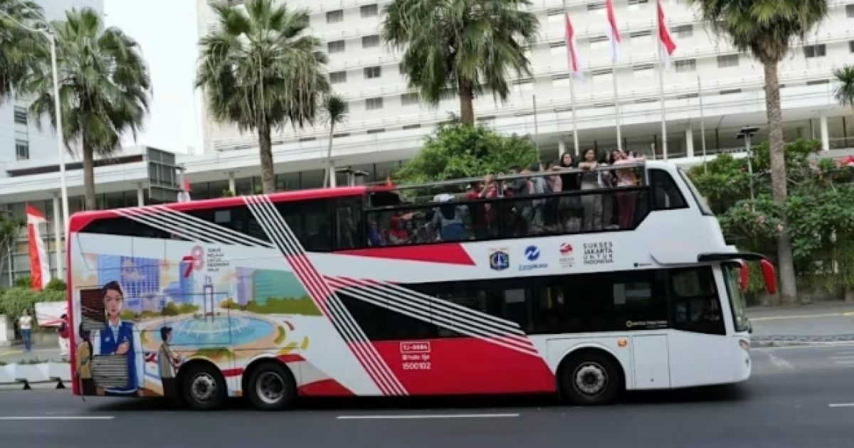 Menikmati Wajah Ibu Kota dari Bus Atap Terbuka, Opsi Liburan Akhir Pekan Baru di Jakarta (Foto: Bus Atap Terbuka/Transjakarta)