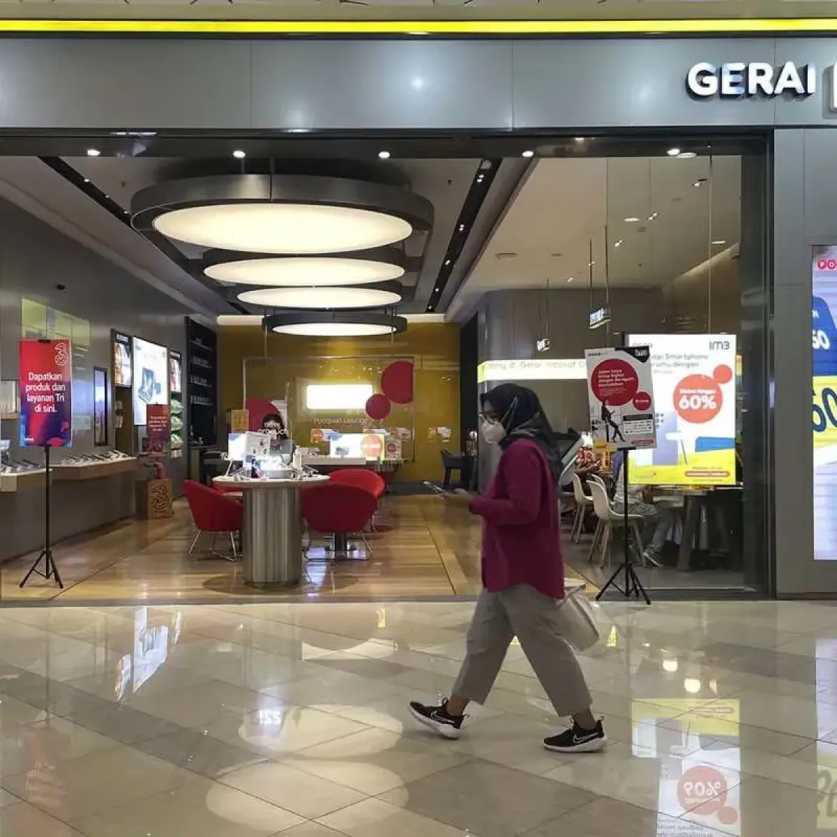 ILUSTRASI. Gerai Indosat (KONTAN/Cheppy A. Muchlis)