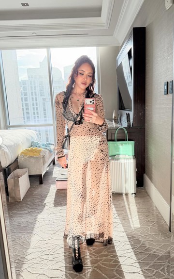 Intip Gaya Fashion Edgy Shandy Aulia Saat Menghadiri Konser Bruno Mars di Amerika Serikat