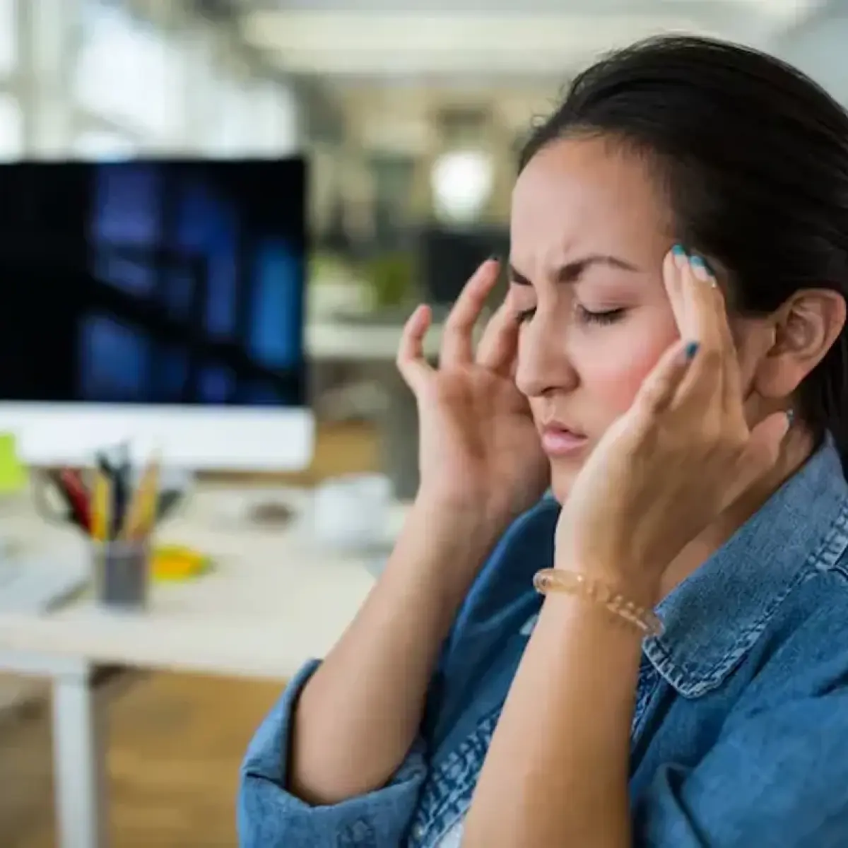 Mengenali Tanda Peringatan Dini Kelelahan Kerja Kronis: Panduan Sembilan Gejala Burnout