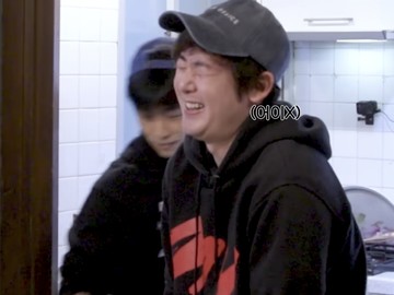 Penampilan terbaru Nichkhun 2PM. Foto: dok. YouTube @2pm