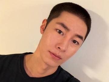 Lee Jae Wook Resmi Pamit Wajib Militer, Unggah Potret Kepala Plontos Perdana