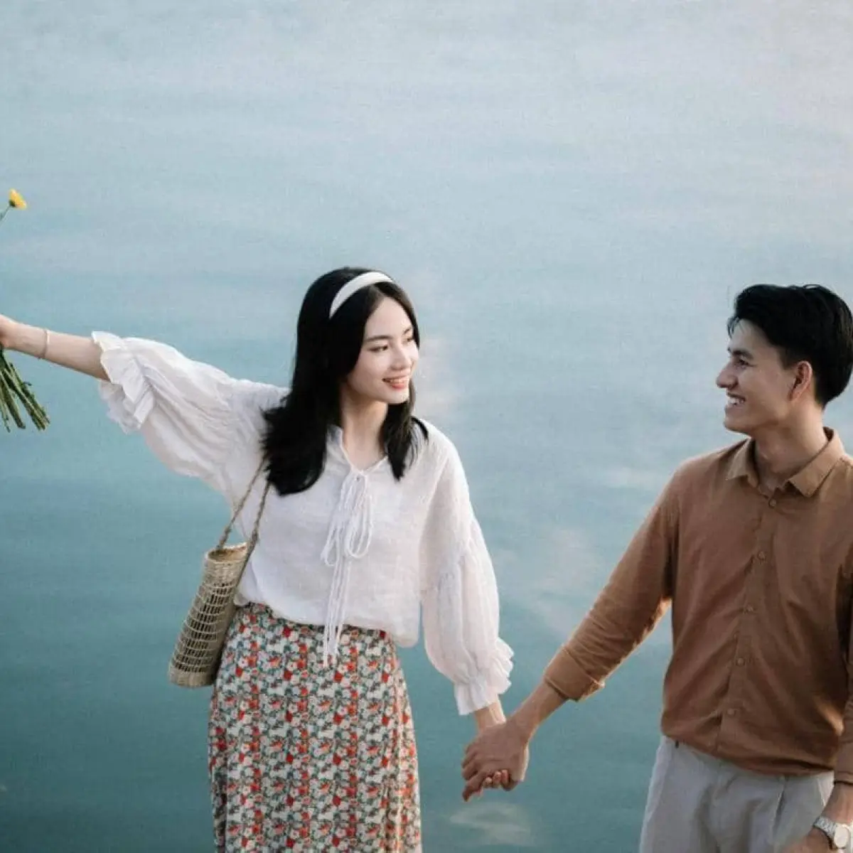 Memahami Pasangan: Kunci Harmoni Hubungan dengan Perempuan Introvert