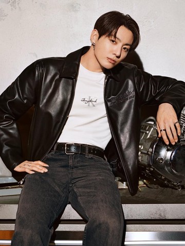 Kolaborasi Eksklusif Calvin Klein dan Jungkook BTS Ludes Seketika, Penggemar Kecewa dan Tuntut Restock