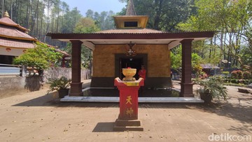 Gunung Kawi (Muhammad Aminudin/detikJatim)