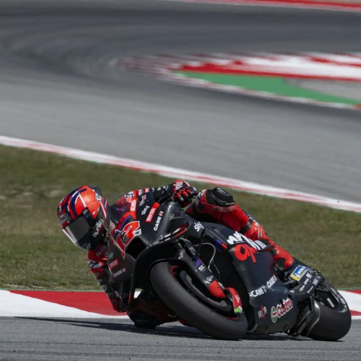motor balap aprilia melaju kencang di lintasan sirkuit mugello (Foto: Antaranews)