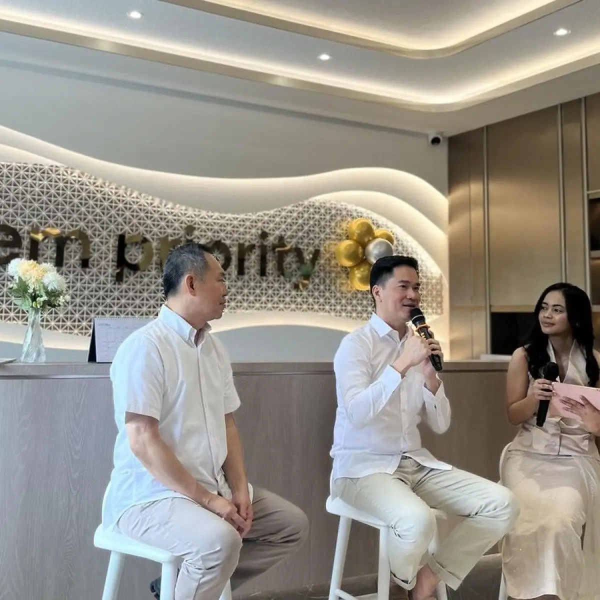Grand launching Eva Mulia Priority di Tebet, Jakarta Selatan (22/5/2026) membahas tentang kesehatan dan kecantikan kulit wajah. Foto: Dok. Gresnia/Wolipop.