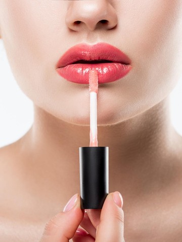 Rahasia Bibir Penuh Alami: Dermatolog Ungkap Peran Penting Hyaluronic Acid Pengganti Filler