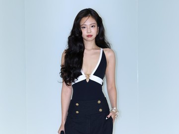 Kilau Bintang K-Pop dan Aktor Ternama Ramaikan Peragaan Busana Chanel Metiers d'art 2026 di Seoul