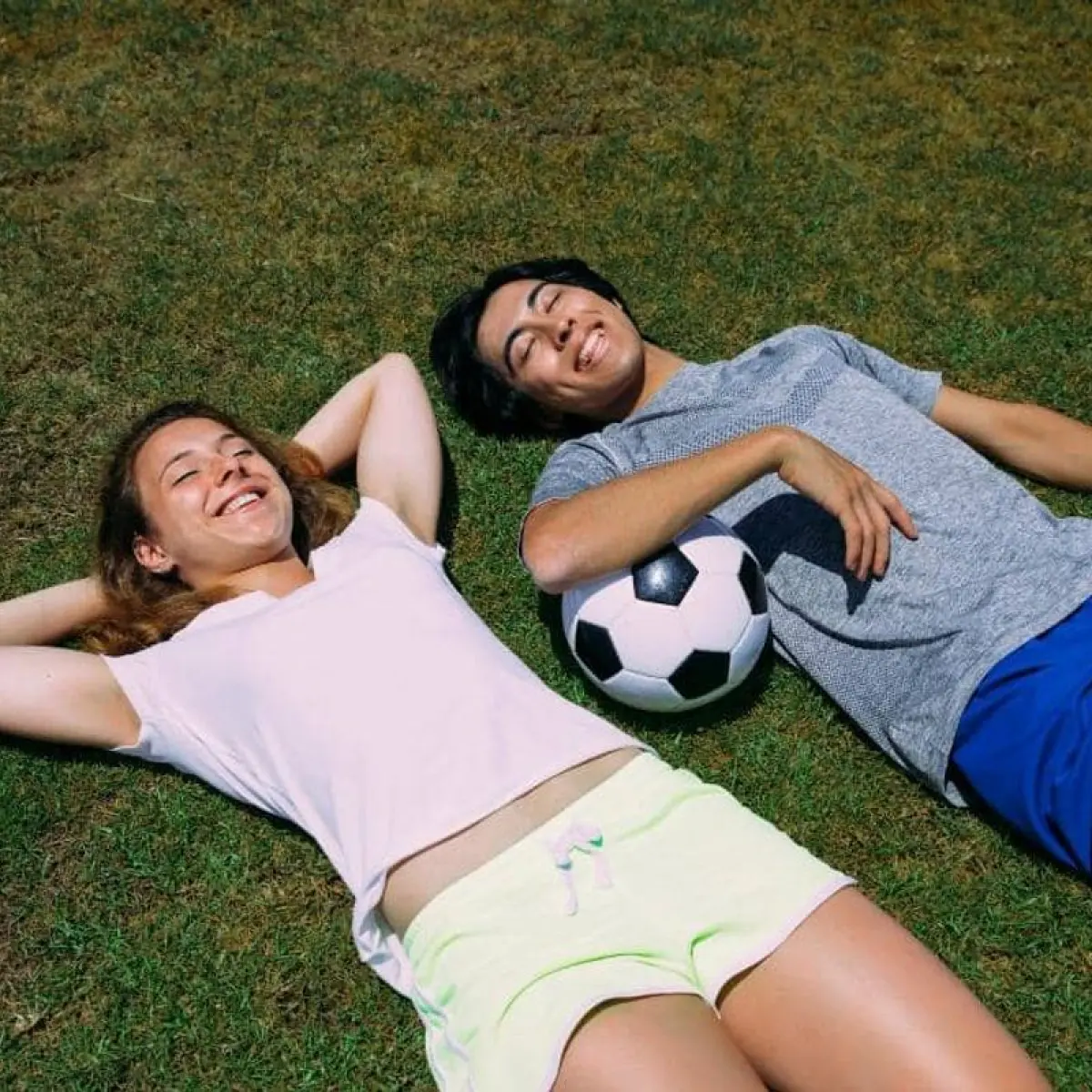 Inspirasi Ungkapan Cinta Manis: 50 Kalimat Romantis Bertema Sepak Bola untuk Pasangan