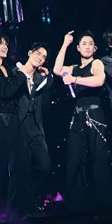 Penampilan Jerry Yan, Van Ness Wu, dan Vic Chou dari grup F4 bersama vokalis utama band rock Mayday, Ashin, dalam konser tur dunianya 