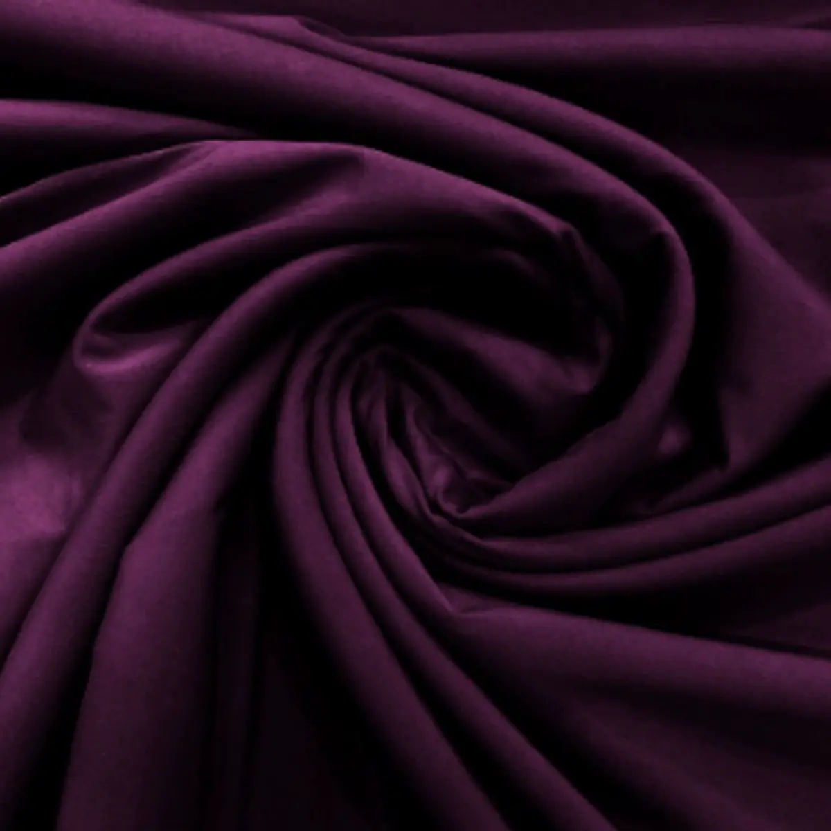 Menguak Pesona Warna Plum: Panduan Memaksimalkan Kesan Elegan dalam Gaya