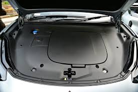 Interior mobil listrik kompak terbaru Honda yang mengusung teknologi modern dan efisiensi tinggi.
