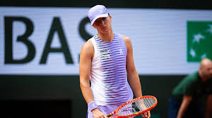 Iga Swiatek loses at Roland Garros 2026 to Kostyuk. Photo: gettyimages