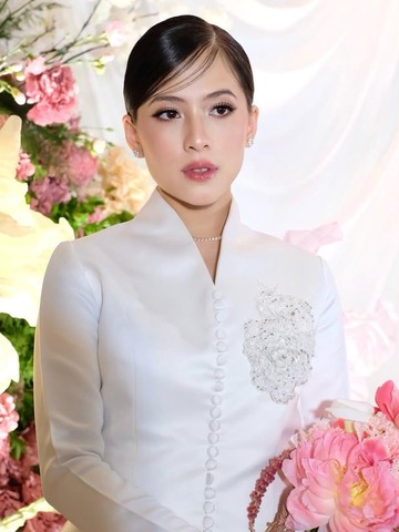 Pesona Elegan Adhisty Zara di Hari Pernikahan: Tampilan Makeup Minimalis yang Terinspirasi dari Nuansa Romantis