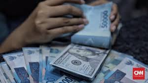Pasca Libur Panjang, Rupiah Tertekan Dekati Level Psikologis Rp17.900 per Dolar AS
