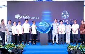 Peluncuran integrasi layanan tersebut dilakukan langsung oleh Direktur Utama BPJS Ketenagakerjaan, Saiful Hidayat, bersama Direktur Utama PT Jasa Raharja, Muhammad Awaluddin, pada Senin 25 Mei 2026 di RS Primaya Karawang. (Foto: dok)
