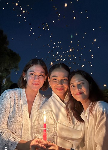 Momen Nostalgia Manis: Geng Cinta AADC Reuni Dadakan di Tengah Kemegahan Festival Lampion Borobudur