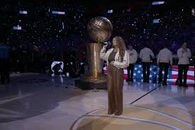 Tori Kelly sings 