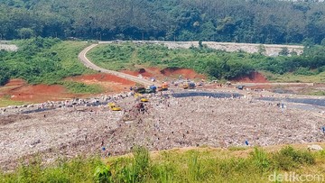 Lautan sampah di TPA Sarimukti (Whisnu Pradana/detikJabar)
