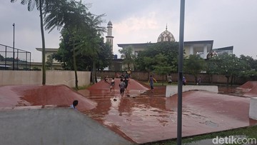 Taman Dafici merupakan salah satu Taman Maju Bersama (TMB) yang berlokasi di Jalan Moh Kahfi I, Jagakarsa, Jakarta Selatan. (Hans Wilhem/detikTravel)