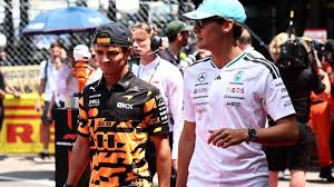 Kimi Antonelli Pertahankan Keunggulan Tipis di Tengah Tekanan Ban Panas Lewis Hamilton pada F1 Monaco 2026