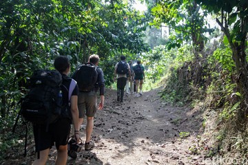 Trekking di Sentul (Andhika Prasetia/detikcom)
