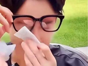 Han Dong, Aktor Senior Tiongkok, Viral Usai Klarifikasi Isu 'Menangis Karena Sepi Job' Saat Live