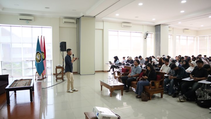 Dr. Meizar Rusli, M.Sc., CHE, selaku Wakil Dekan Fakultas Pariwisata Universitas Pancasila