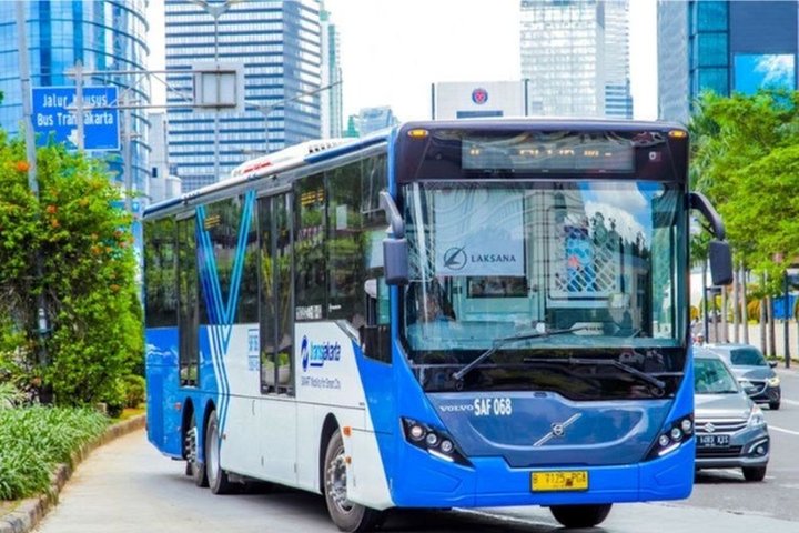 Ilustrasi: Formula Tarif Baru Transjakarta Berbasis Jarak Segera Berlaku, Apa Dampaknya bagi Penumpang?