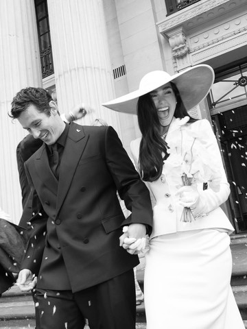 Kemewahan Bulan Madu Dua Lipa dan Callum Turner di Hotel Ikonik Sicilia Pasca Pernikahan Fantastis