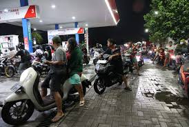 Beban Biaya Hidup Meningkat, Warga Surabaya Rasakan Tekanan Ekonomi yang Kian Berat