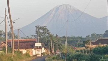Gunung Semeru (Nur Hadi Wicaksono/detikJatim)