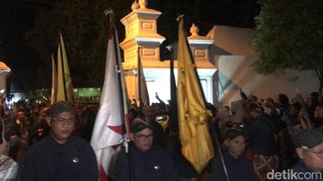 Ritual Malam Satu Suro di Jogja (Adji G Rinepta/detikJateng)